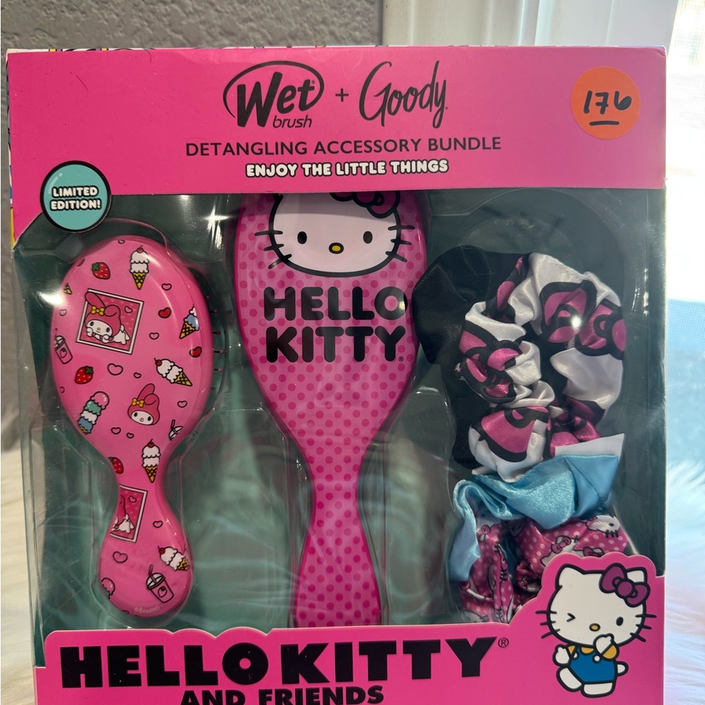 Wet‎ Brush + Goody Hello Kitty Detangling Accessory Bundle